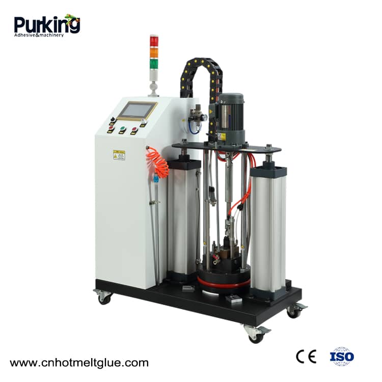 टिकटक शिक्षक यसरी काम गाईड गर्न कारखानामा आउँछन्?